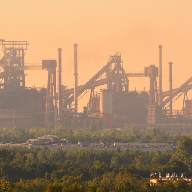 Poland reduced steel production by 25% y/y in November