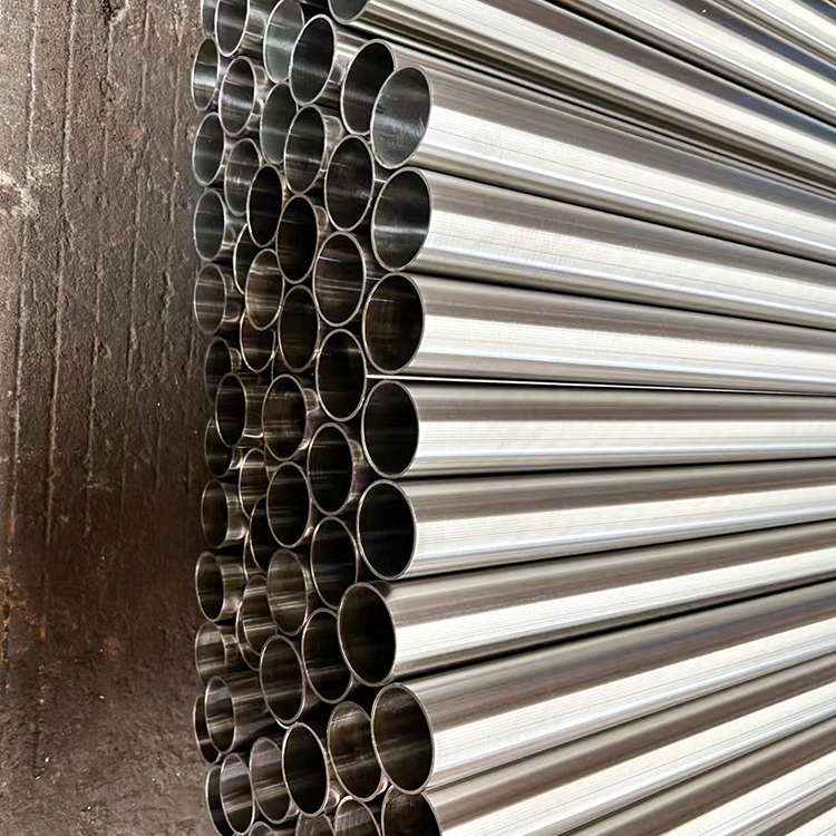 Stainless steel welded pipe